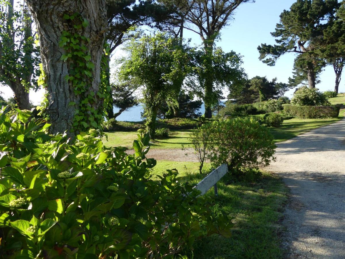 Les Hortensias Grande Tente Familiale Deux Chambres Et Sejour Vue Mer Sur Camping Nature Plestin-les-Grèves Екстериор снимка