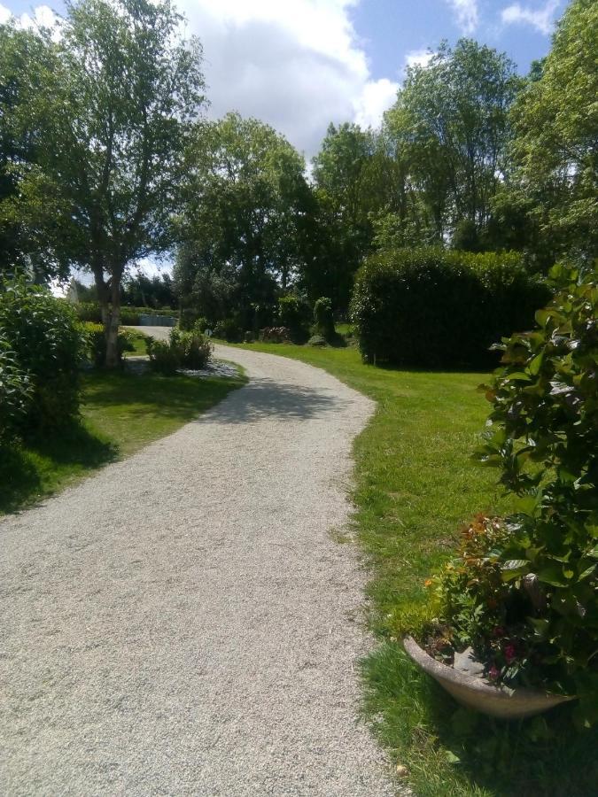 Les Hortensias Grande Tente Familiale Deux Chambres Et Sejour Vue Mer Sur Camping Nature Plestin-les-Grèves Екстериор снимка