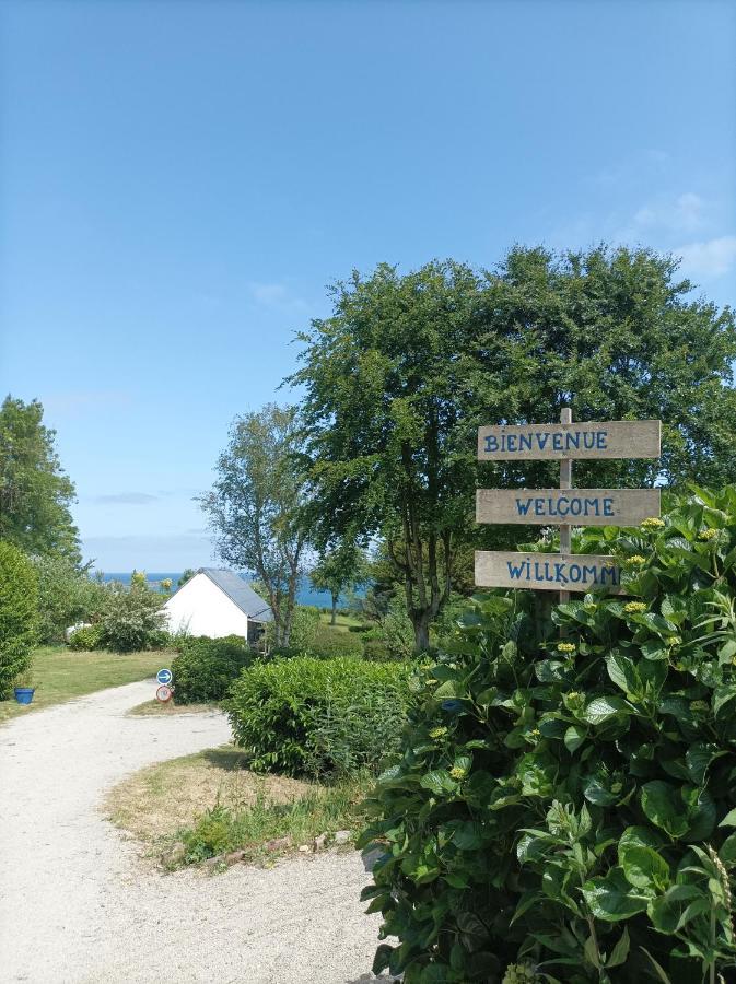 Les Hortensias Grande Tente Familiale Deux Chambres Et Sejour Vue Mer Sur Camping Nature Plestin-les-Grèves Екстериор снимка